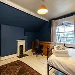 Apartamento Graceful Period In *