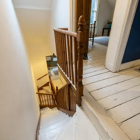 Graceful Period In * Bristol